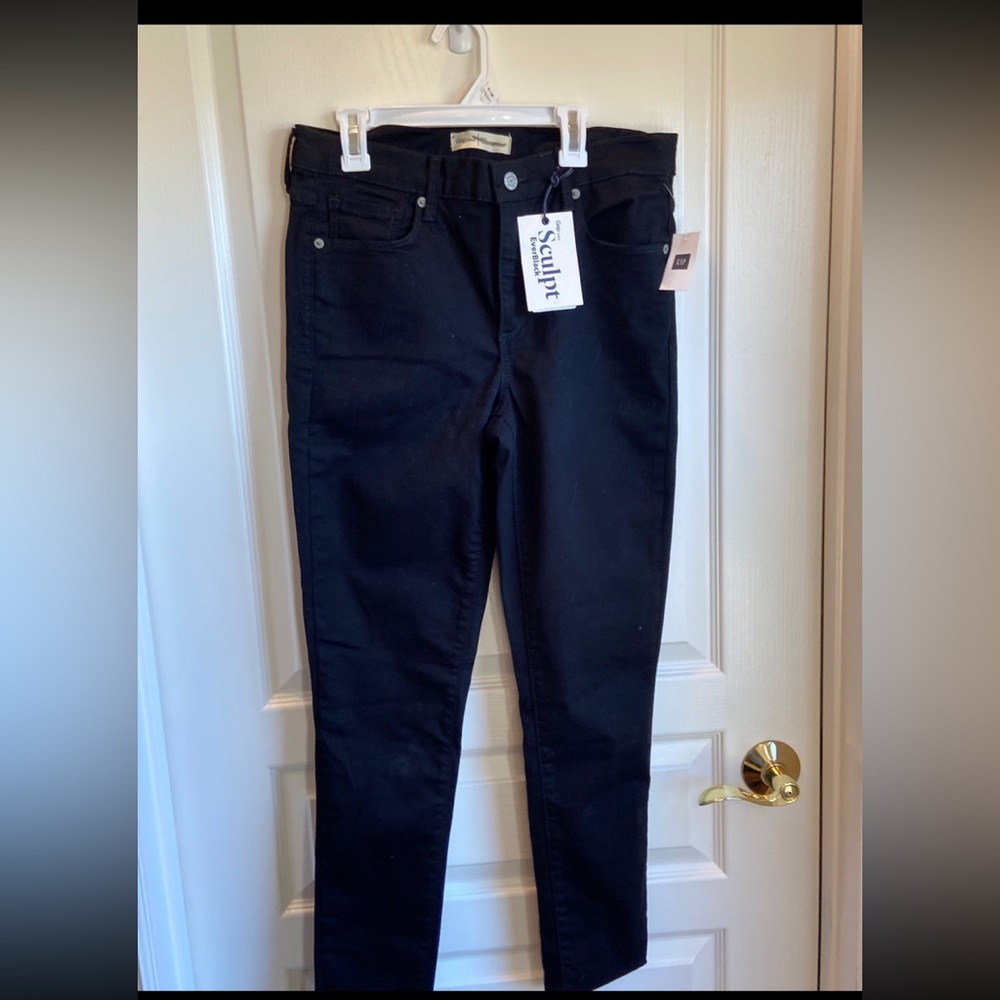 Gap woman’s true skinny black jeans
